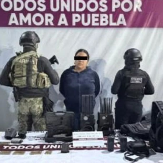 Jazmín ‘N’ de 30 años de edad tenía una réplica de arma de fuego.