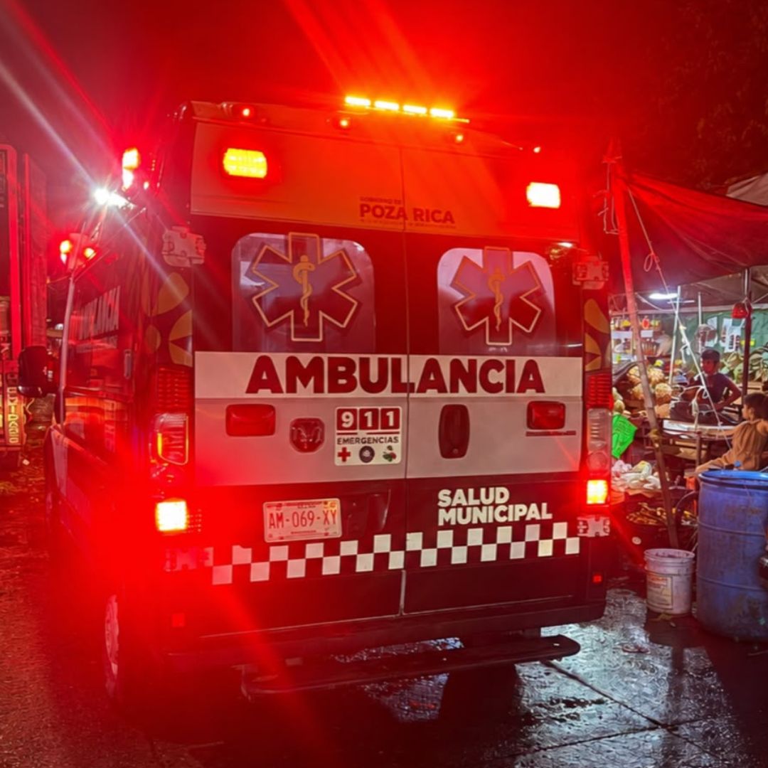 Trabajador Cae de Camión Mientras Descargaba Verduras en Poza Rica, Veracruz