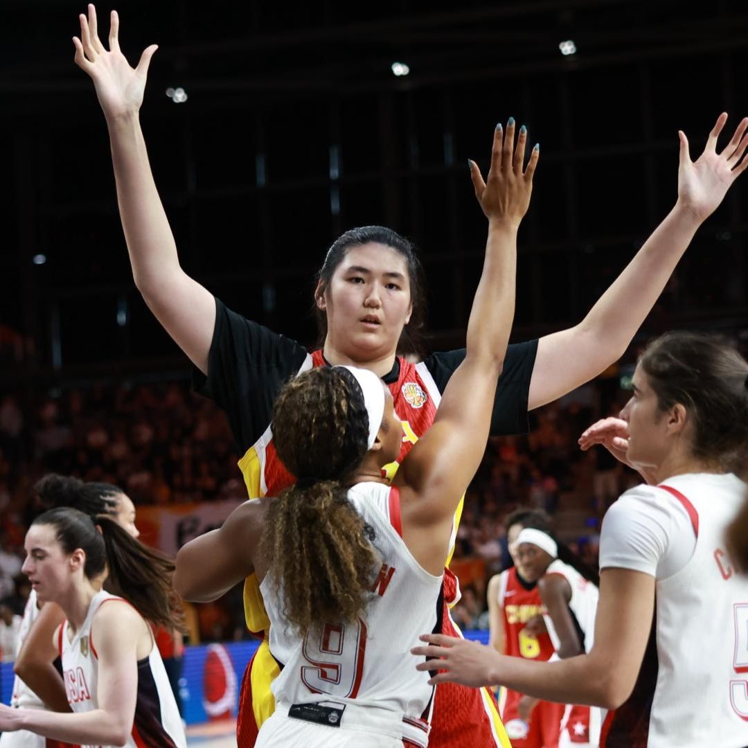 La jugadora de baloncesto china Zhang Ziyu