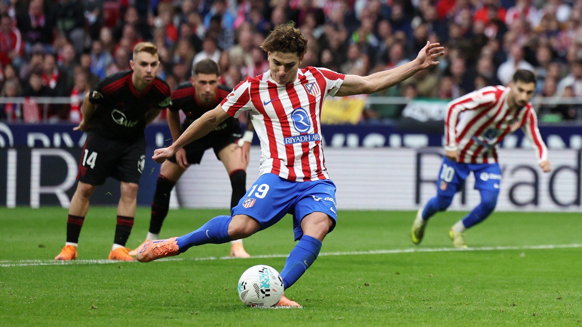 Julián Álvarez juega en el Atlético de Madrid y en la Selección de Argentina. Foto: Reuters