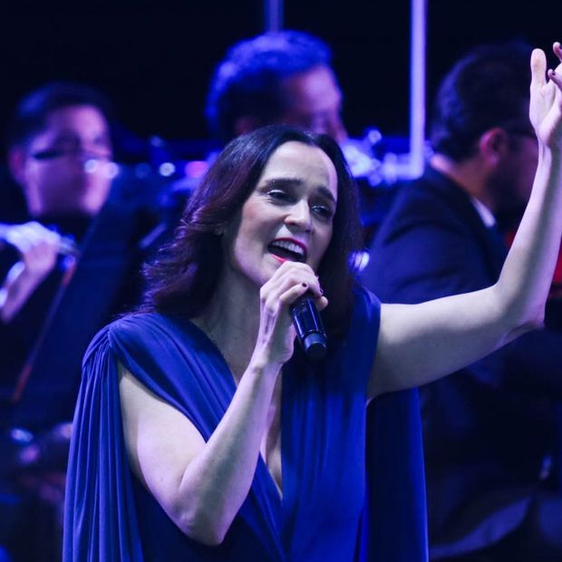 Julieta Venegas durante un concierto en el Festival Internacional del Cervantino. Foto: Cuartoscuro