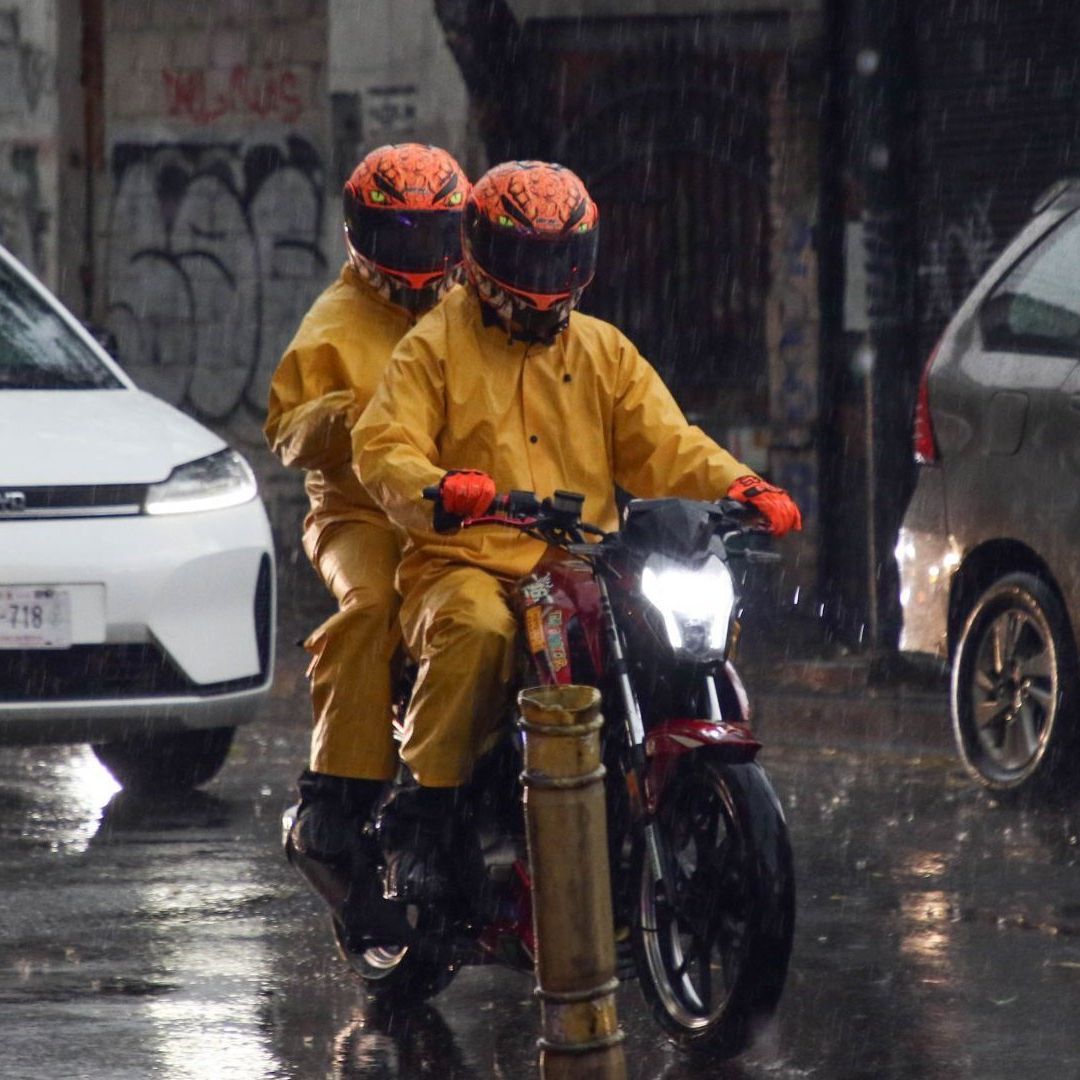 Ya hay varios puntos con encharcamientos y tráfico complicado en la CDMX. Foto: Cuartoscuro | Ilustrativa