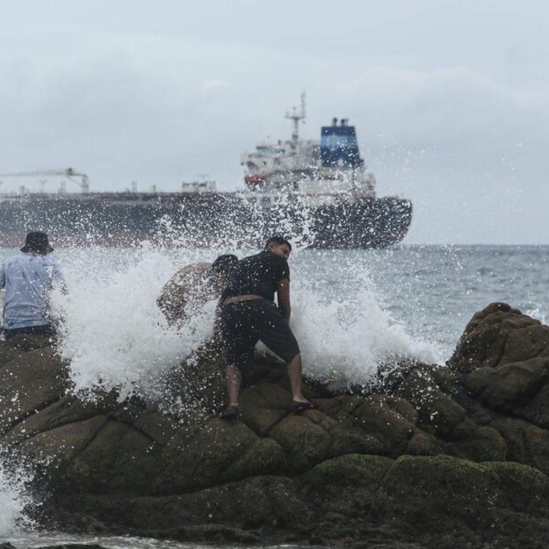 Gobierno de EUA Pide a sus Ciudadanos Extremar Precauciones por Huracán 'Polo'