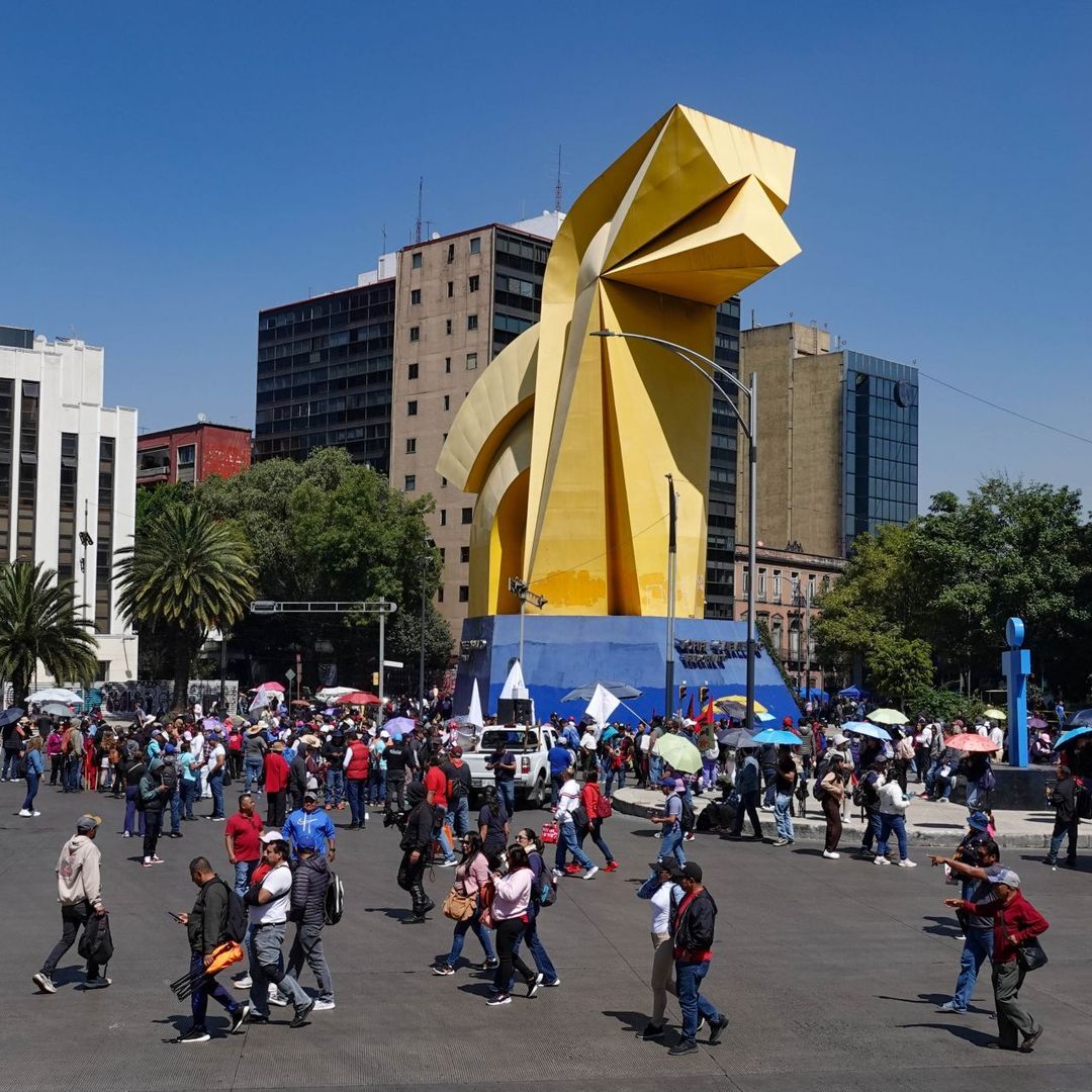 Marcha CDMX Torre del Caballito en Reforma