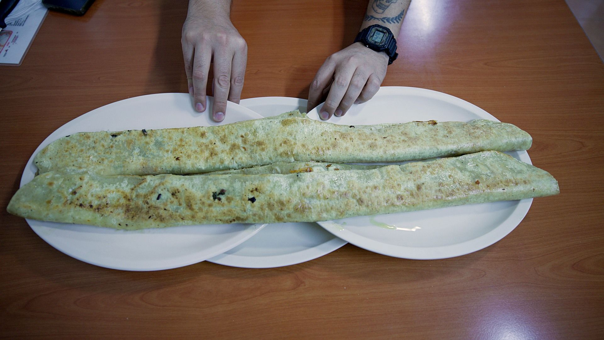 Las quesadillas en Los Machetes Amparito miden 70 cm y tiene rellenos tradicionales y de temporada. Foto: N+
