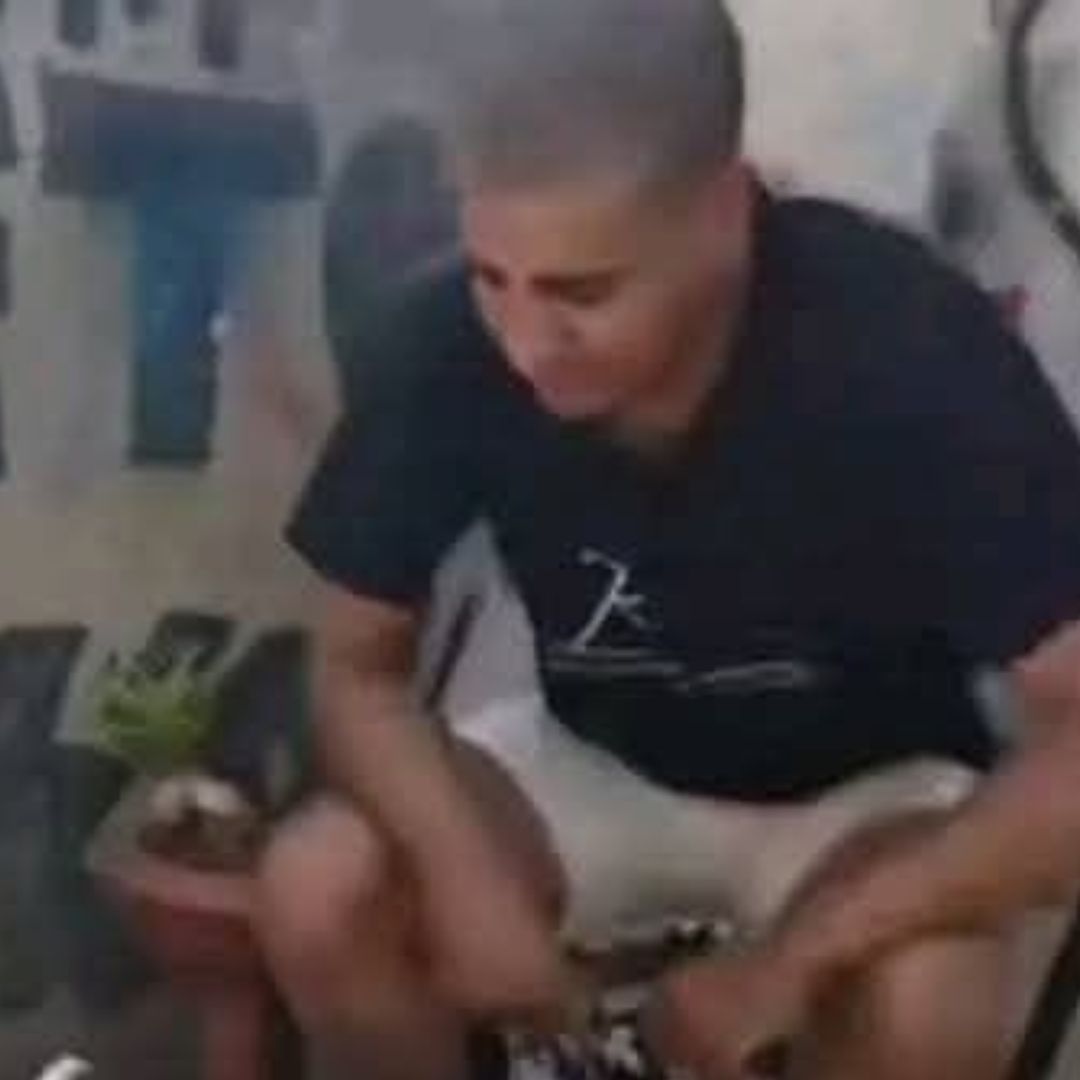 Youtuber se comió a un perro