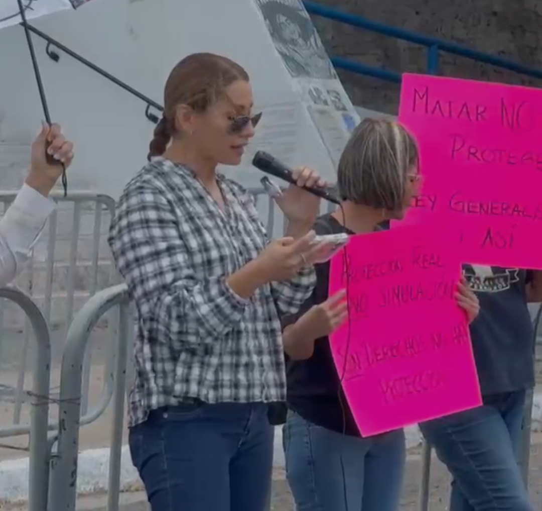 Activistas en Sonora se Manifiestan Contra la Ley de Bienestar Animal