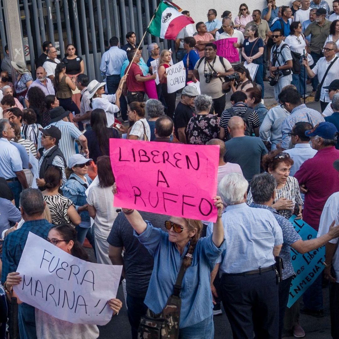Manifestación a favor del exgobernador de Baja California