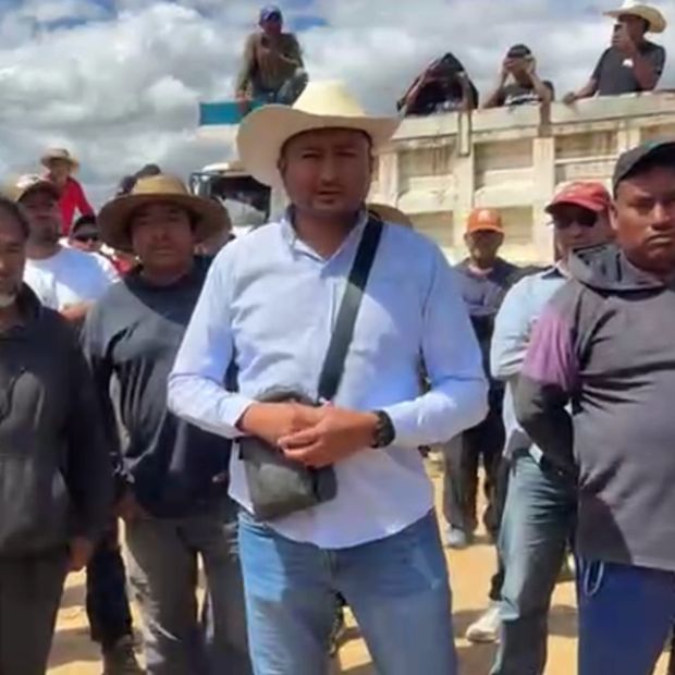 Pobladores piden que no se clausuren los bancos de tierra en San Diego Cuachayotla.