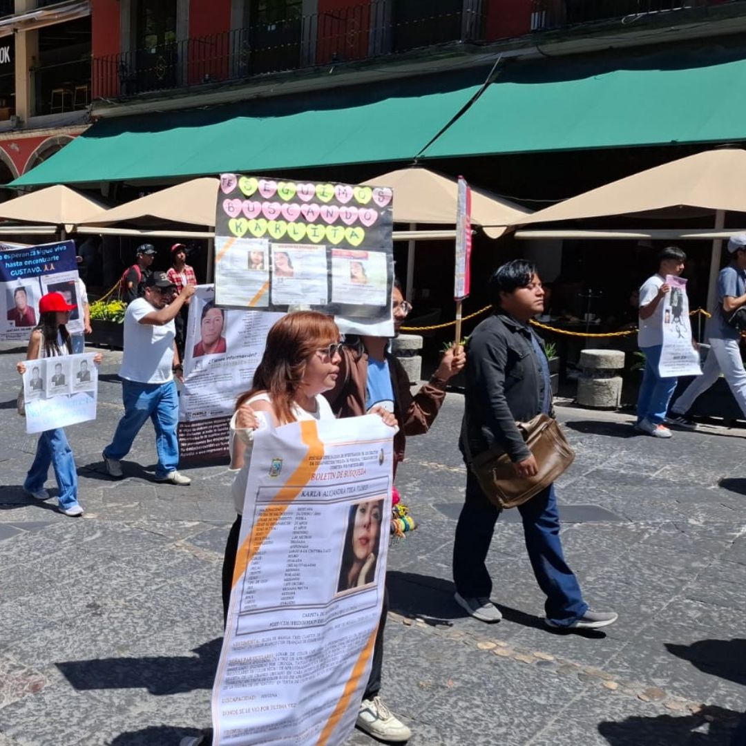 Las mujeres piden pronta localización de sus familiares.