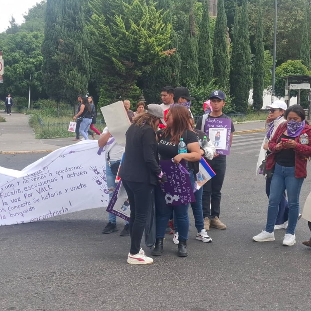 Manifestación Desaparición Valeria Niña Seis Años Boulevard 5 de Mayo Calle 14 Oriente Puebla