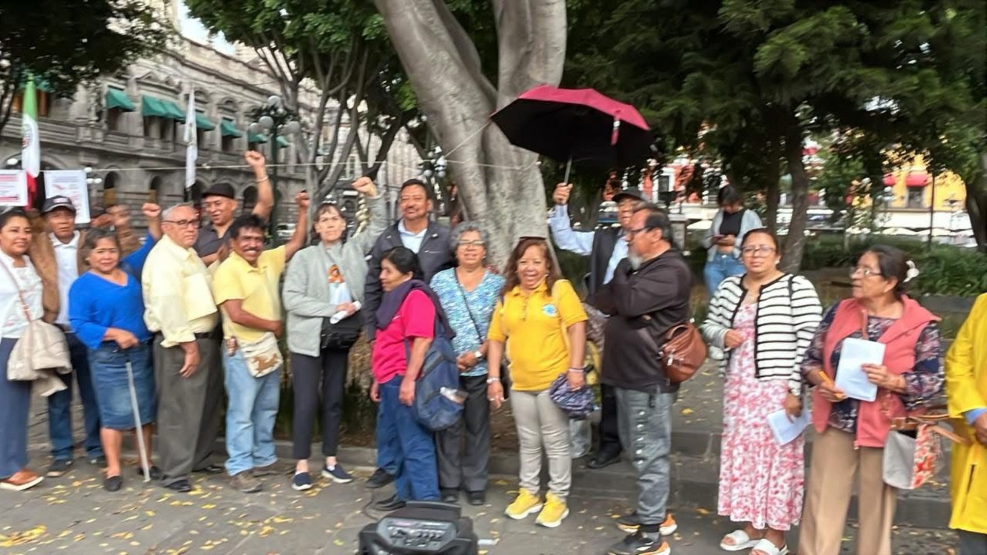 Protesta Marcha Más de 100 Agremiados CNTE Puebla Manifestación Nacional