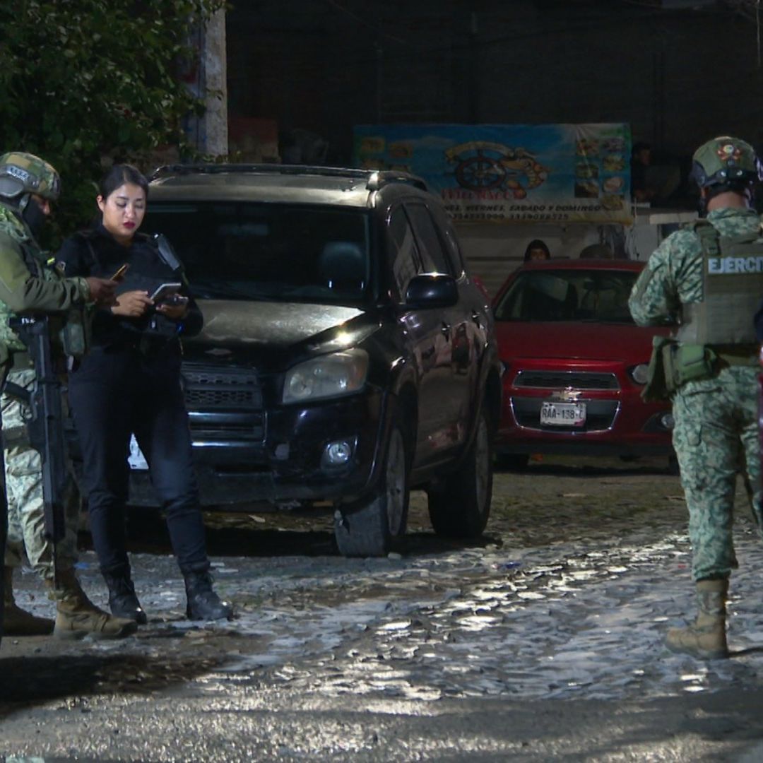Policía en escena del crimen