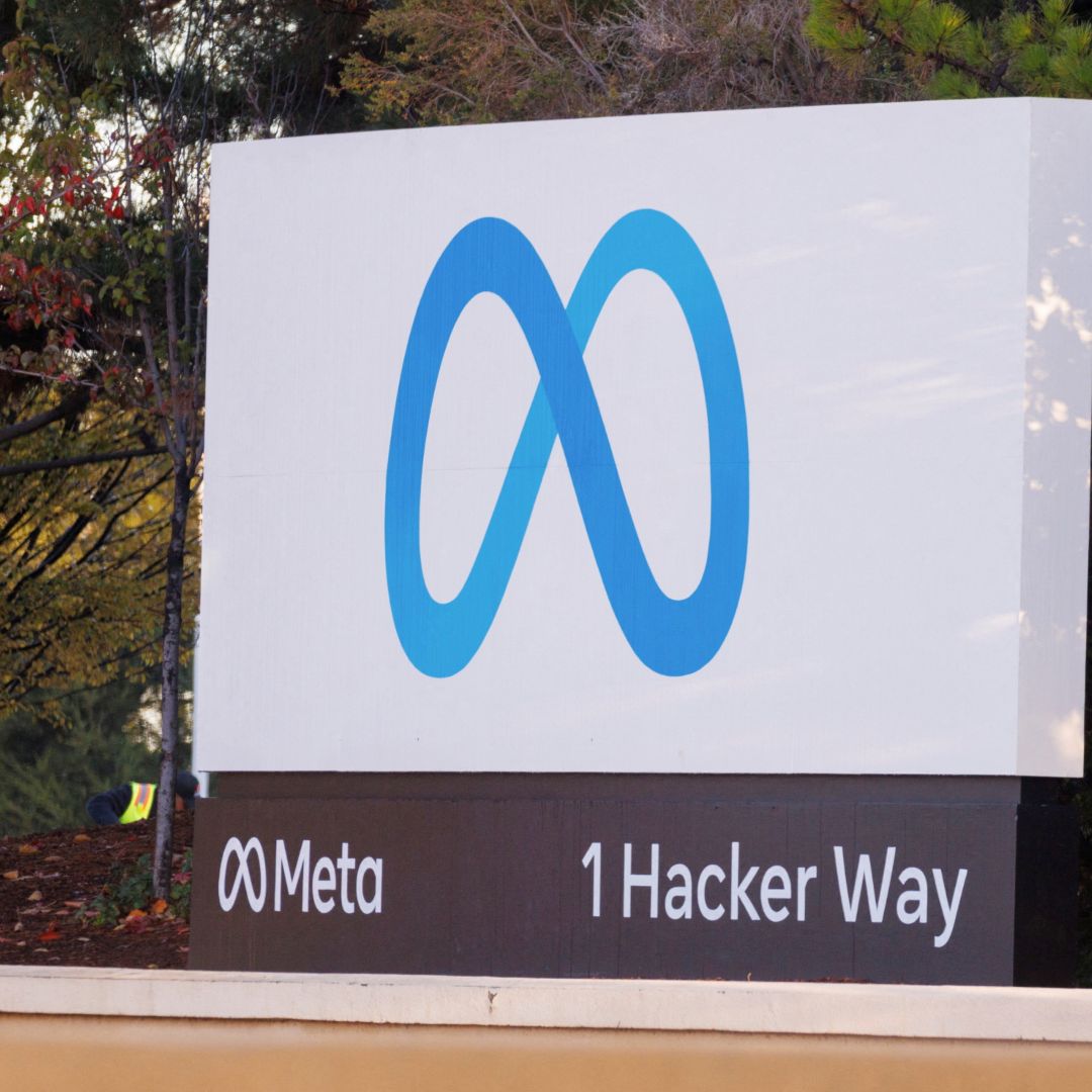 Letrero de Meta, frente a la sede de Meta Platforms Inc. en Mountain View, California.