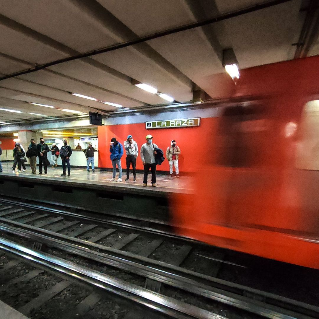Metro CDMX, estación La Raza