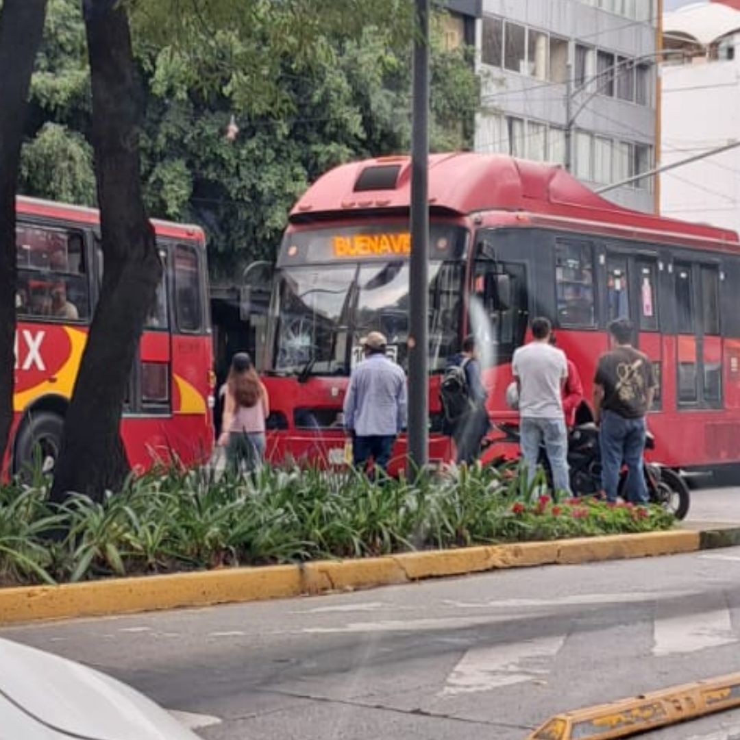 Accidente en Insurgentes Norte. Foto: N+