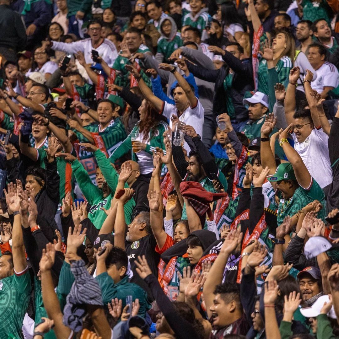 La FIFA quiere que México erradique los cánticos homofóbicos en los estadios.