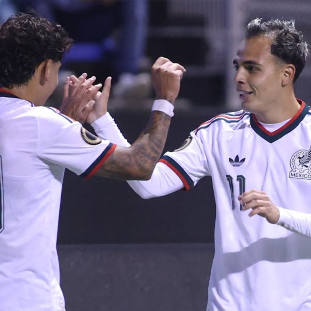 México festeja el triunfo ante Costa Rica en el Premundial de Concacaf 2026
