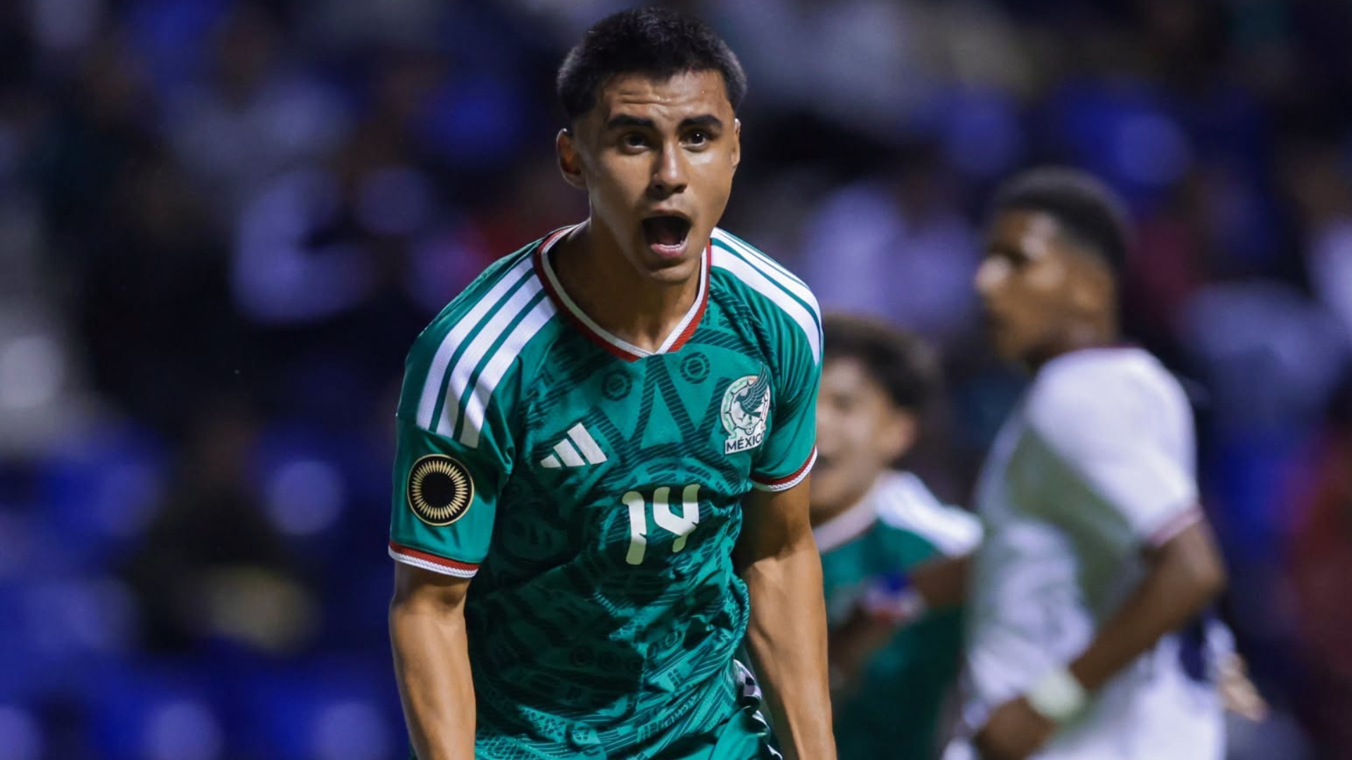 El defensa Yohan Orozco festeja el tercer gol de México ante Panamá