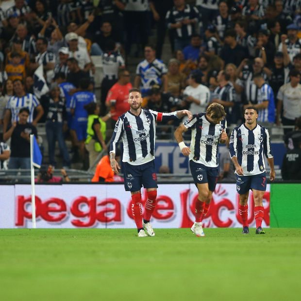 jugadores de los Rayados de Monterrey