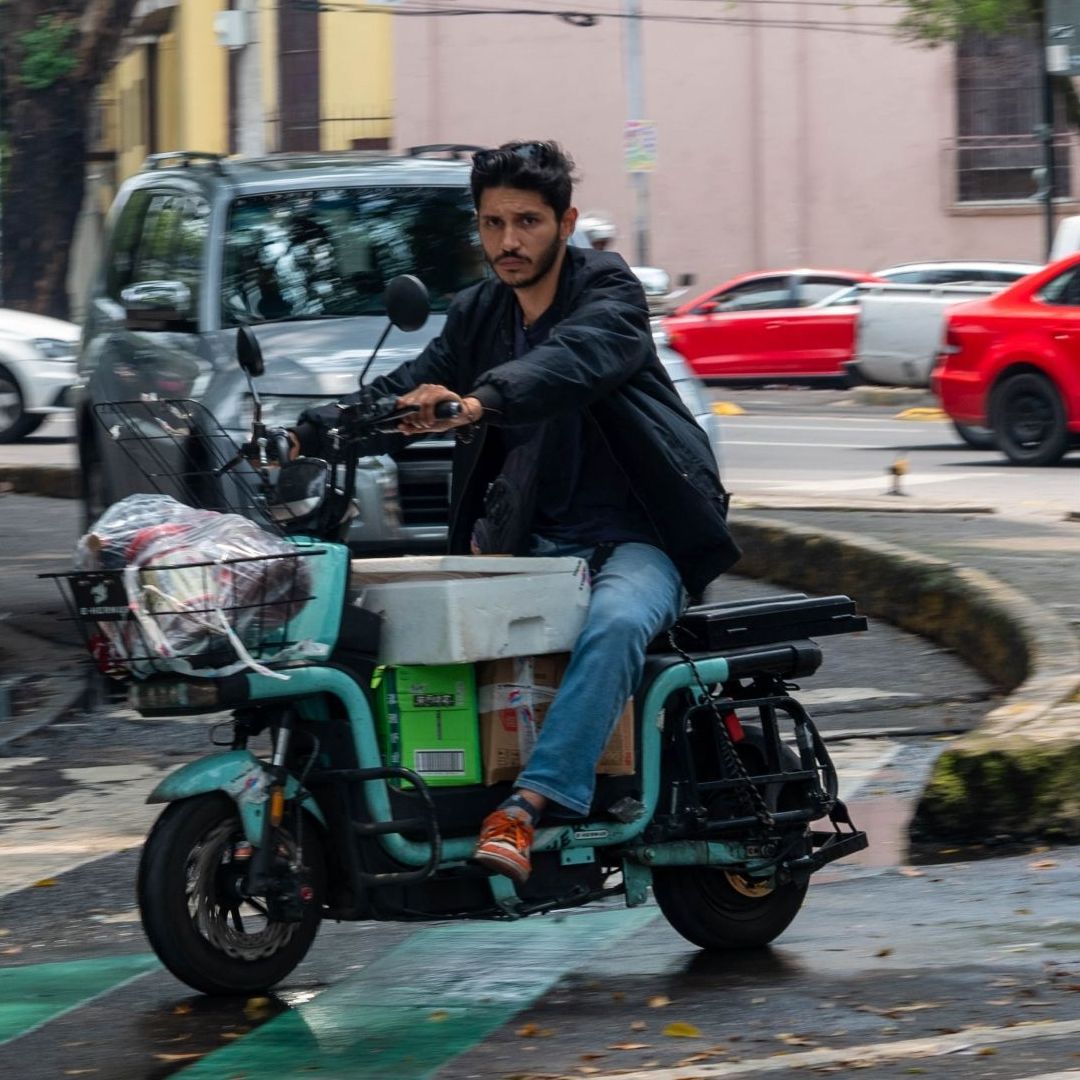 Moto eléctrica en calles de la Ciudad de México