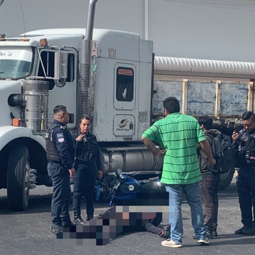 Accidente Motociclista Lesionado Arrollado Tráiler Diagonal Defensores de la República Puebla