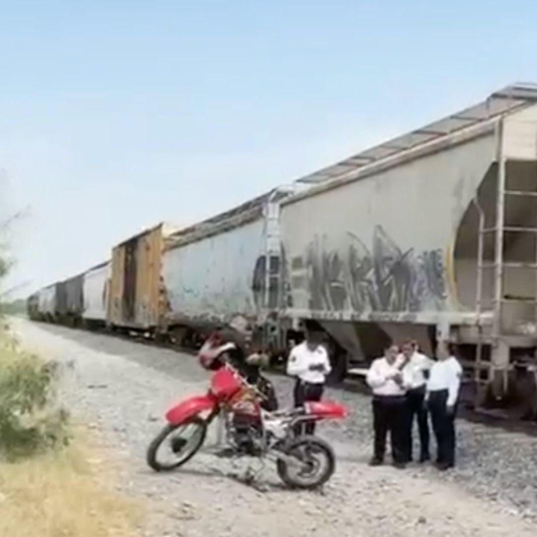 Tren embiste motocicleta