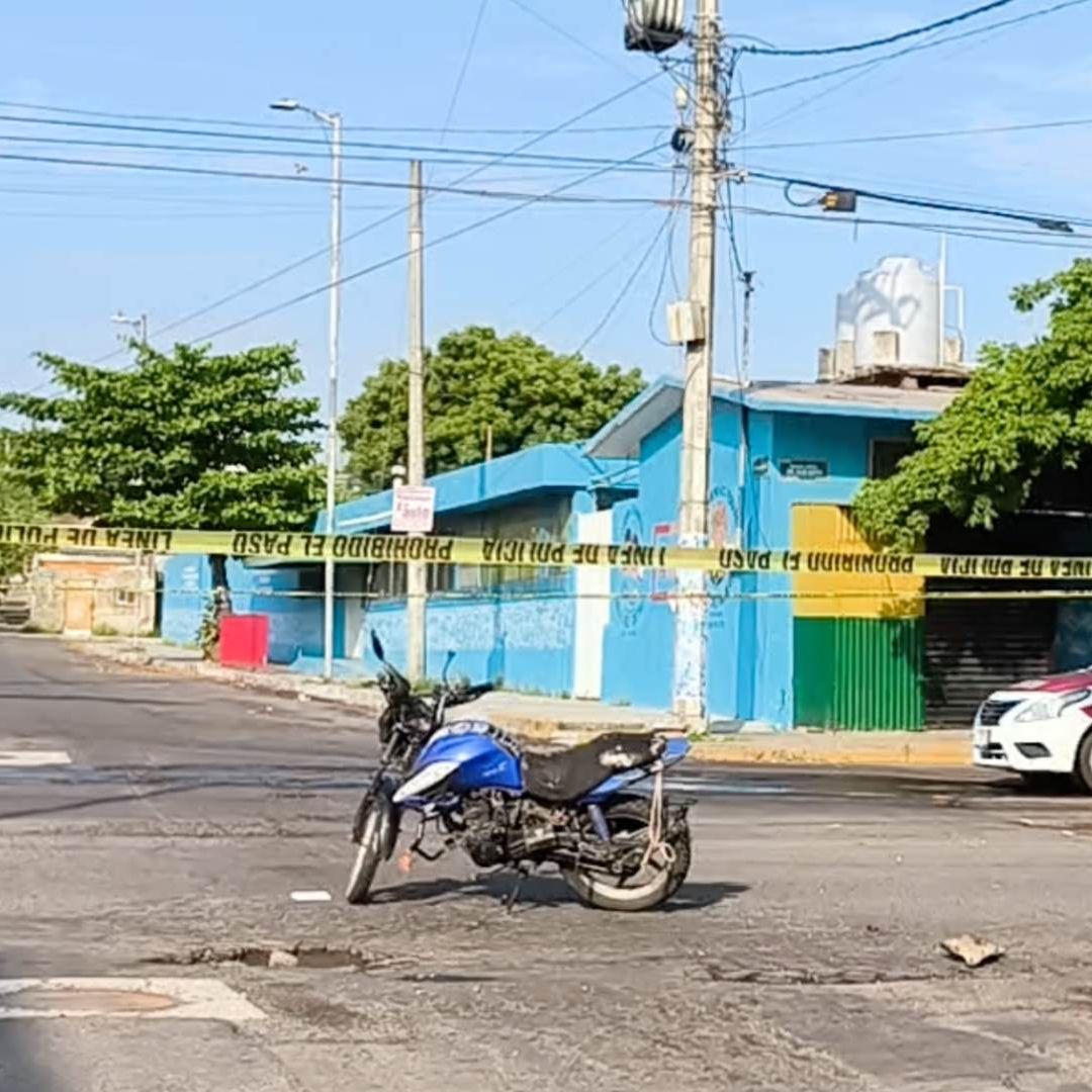 Joven motociclista muere la mañana de ese lunes en un fuerte accidente. La circulación se vio interrumpida en el cruce de Circunvalación y Cortés en Veracruz