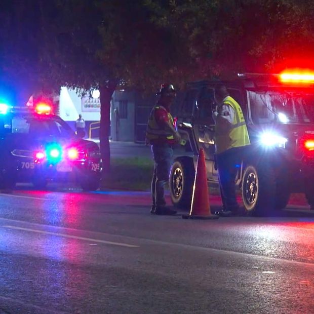 Muere hombre arrollado en avenida