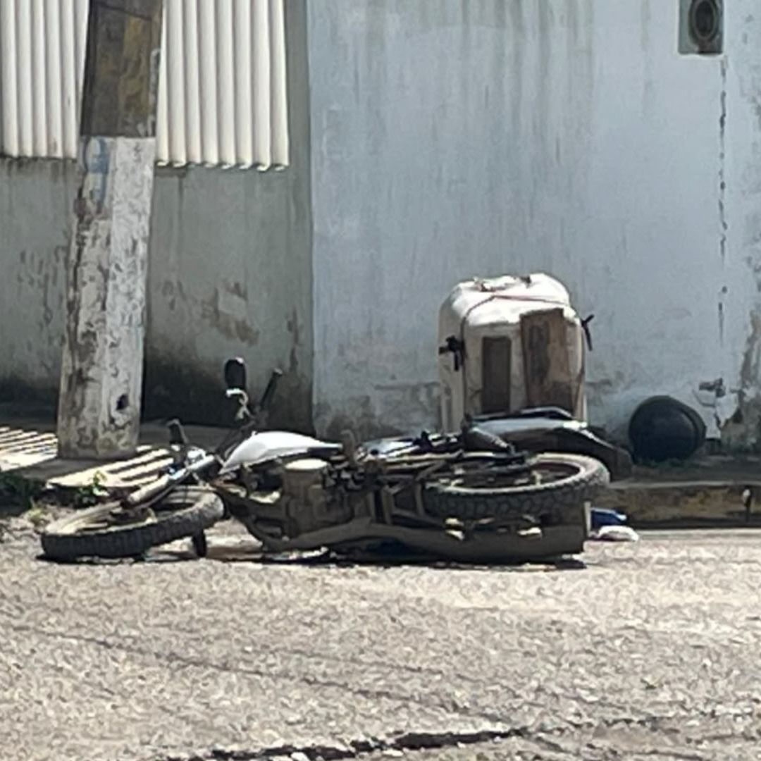 Descarga eléctrica cobra la vida de un repartidor en Tihuatlán