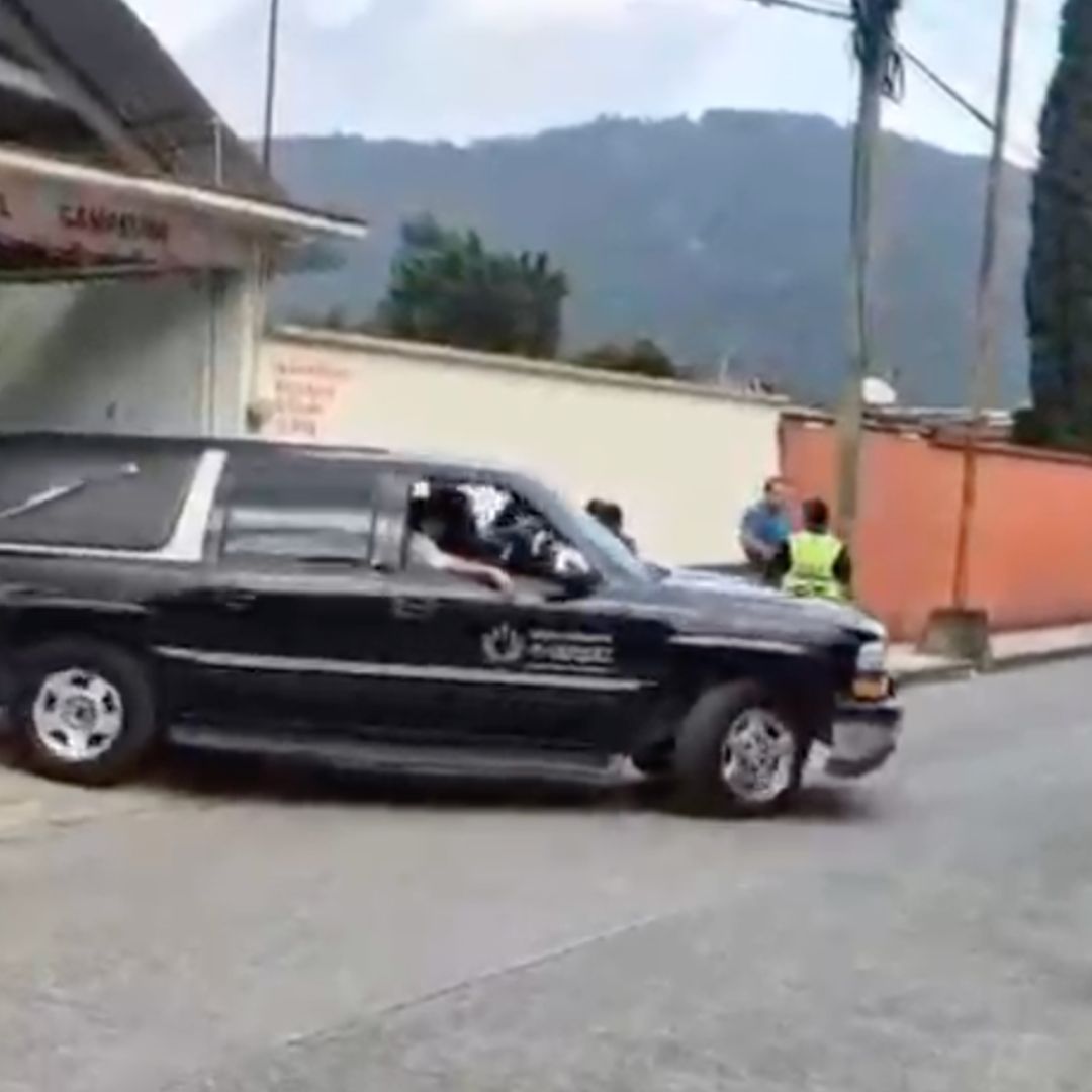 Menor Muere en Tradicional Juego del 'Palo Encebado' En Río Blanco, Veracruz
