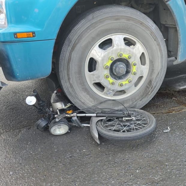 Motocicleta arrollada
