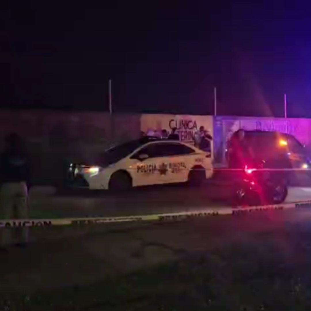 Muere Motociclista al Chocar contra Poste en Coatzacoalcos; Perdió el Control de su Unidad