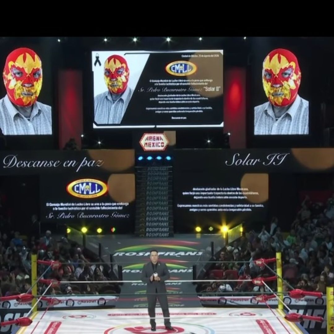 En la Arena México el público despidió de manera muy emotiva al enmascarado Sola II.