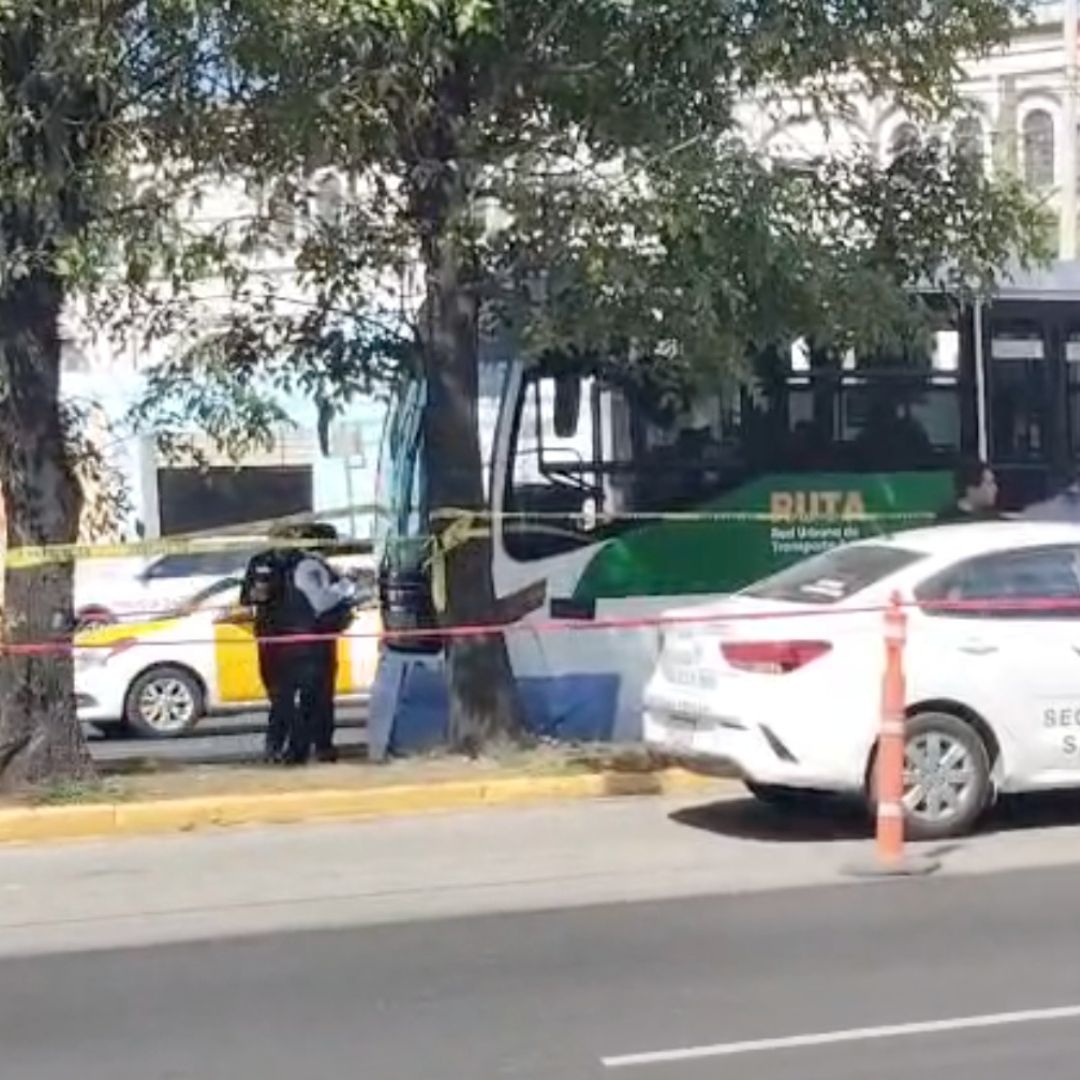 Persona atropellada por RUTA en Puebla.