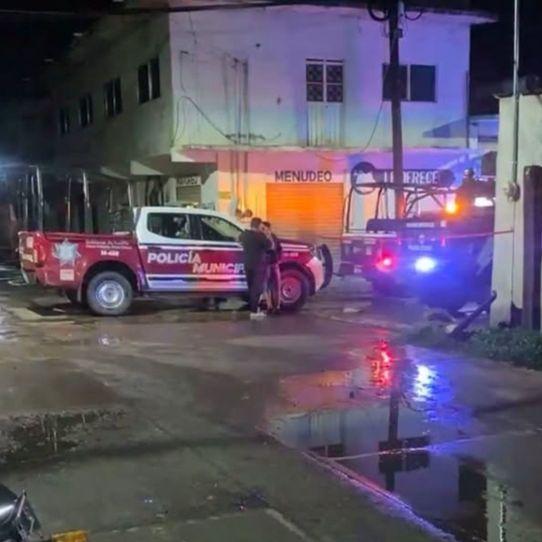Dos hombres murieron y una persona sobrevivió tras la balacera.