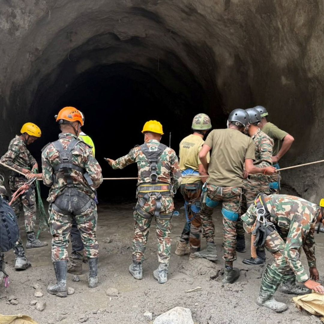 Militares y rescatistas siguen buscando a trabajadores que habrían quedado atrapados en túneles de proyectos hidroeléctricos