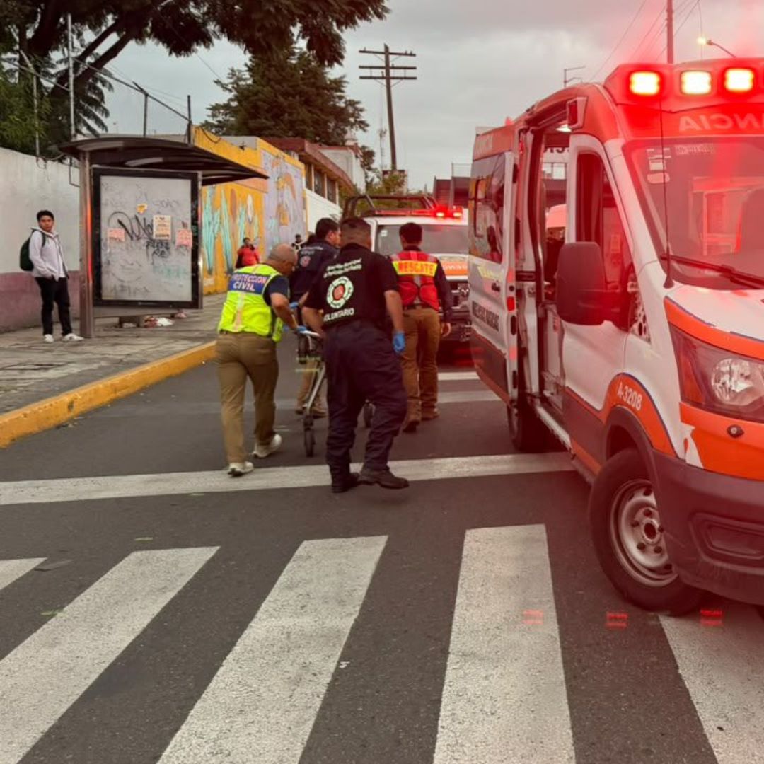 Accidente Mujer Lesionada Atropellada Avenida Prolongación Reforma Colonia Aquiles Serdán Puebla