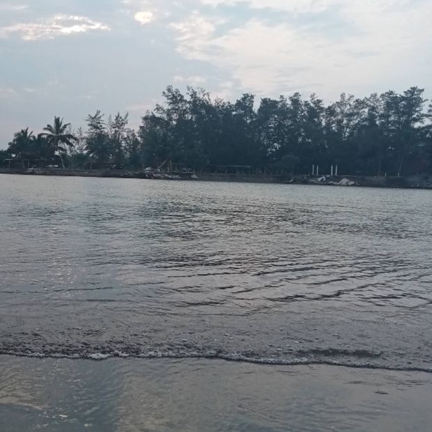 Mujer de Puebla Muere Ahogada al Intentar Salvar a Sus Hijos en Playa de Veracruz