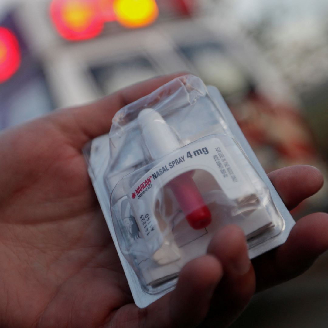 Salvar Vidas en Sobredosis: Así Revierte Medicamento Narcan Efectos de Opioides