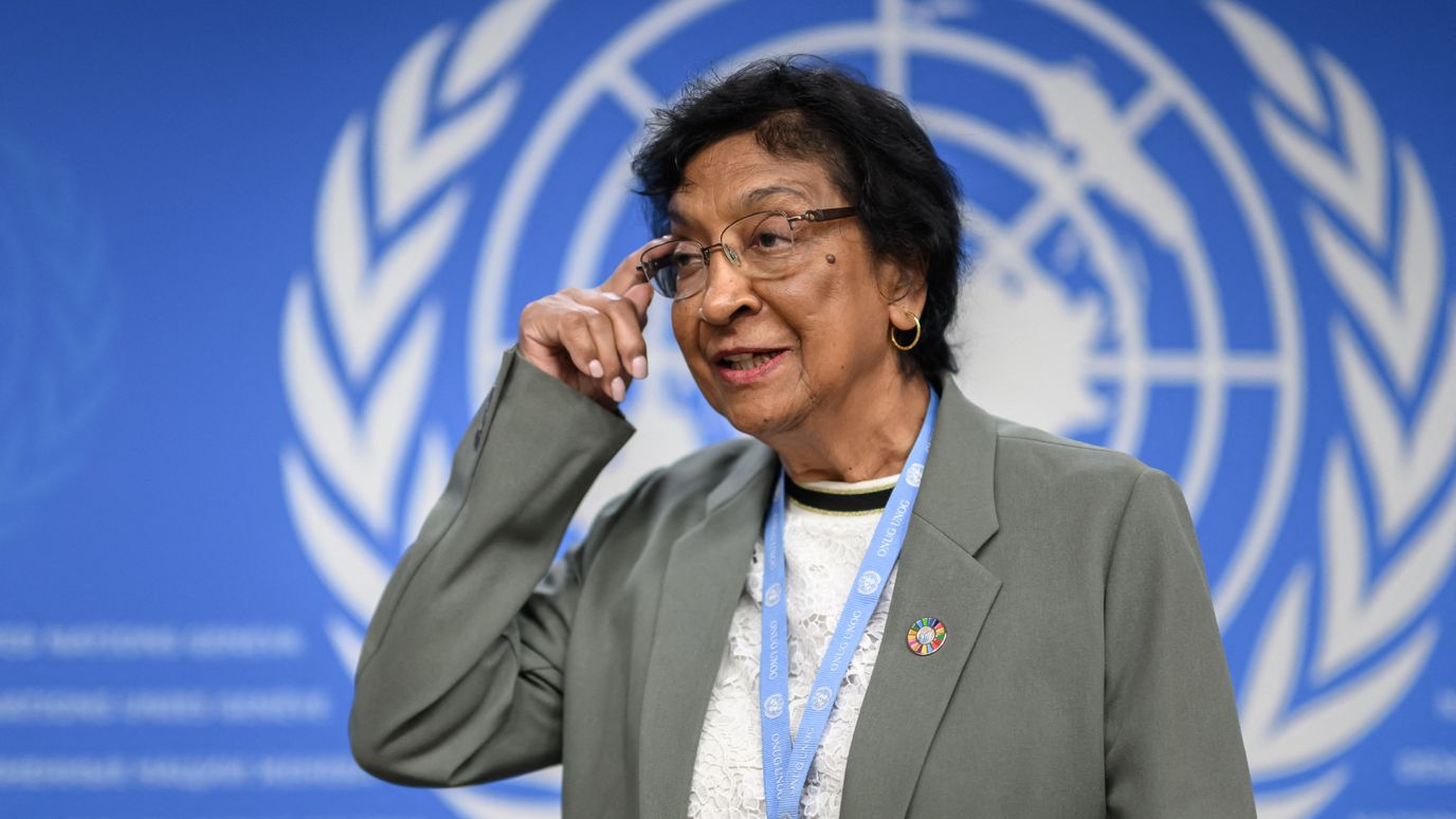 'Navi' Pillay Bromea Tras Ganar Nobel de la Paz: "Quizá lo Comparta con Trump"