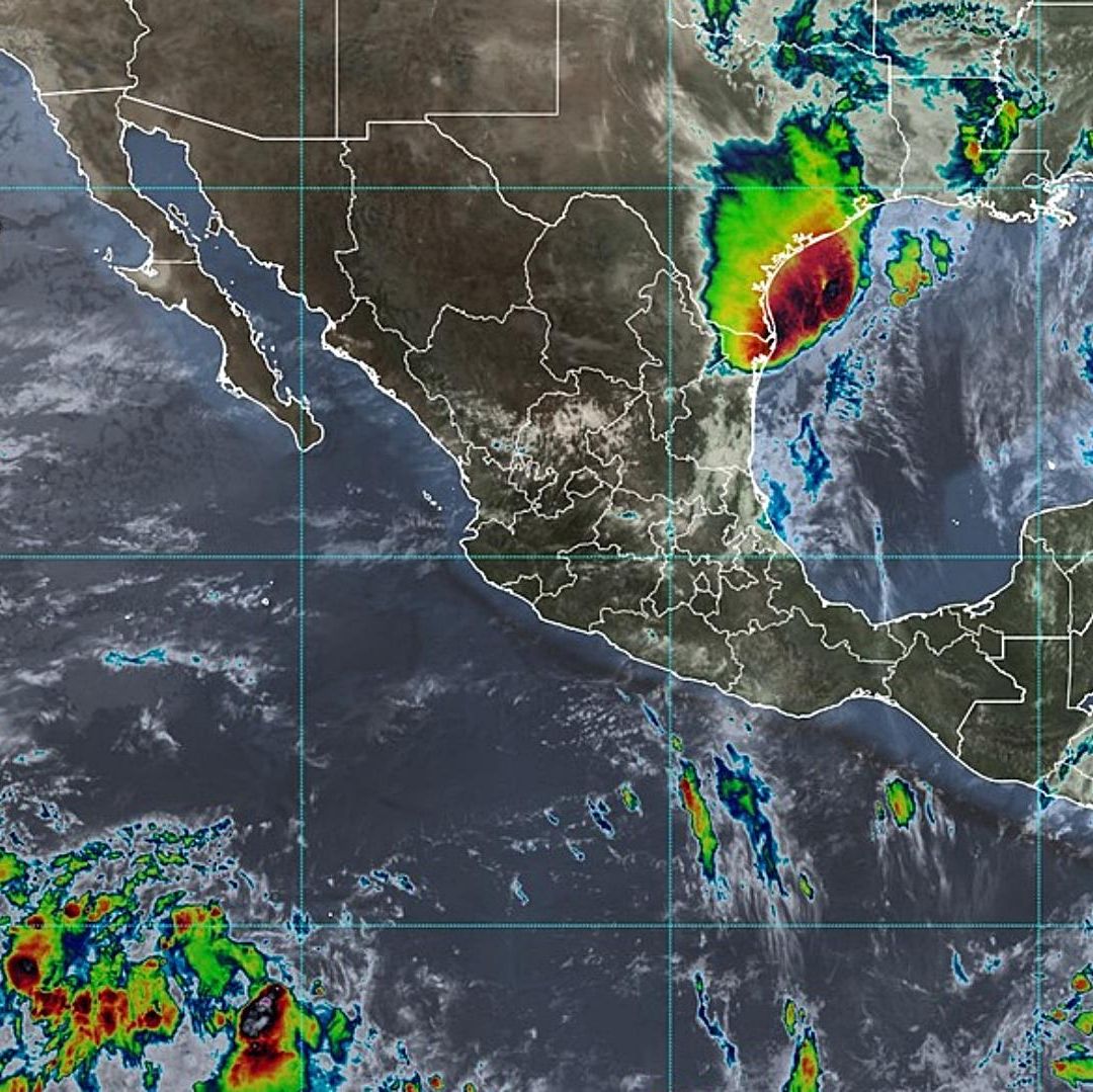 Imagen de satélite que muestra fenómenos meteorológicos en México el 27 de mayo 2026