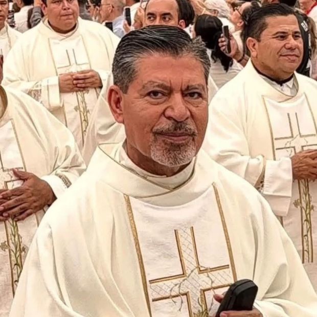 Localizan con Vida al Sacerdote Clemente Morales en Culiacán