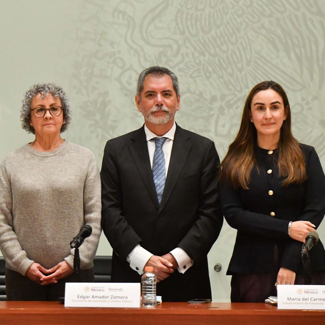 Édgar Amador Zamora, secretario de Hacienda, encabeza conferencia por el paquete Económico 2027