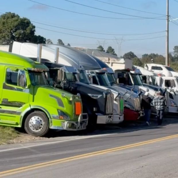 Transportistas en Veracruz se movilizan nuevamente buscando acuerdos con autoridades