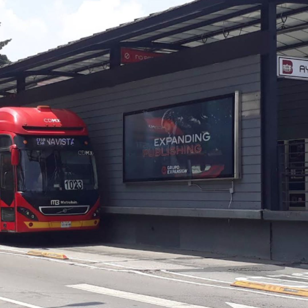 Así captaron la riña entre dos mujeres policía en el Metrobús CDMX