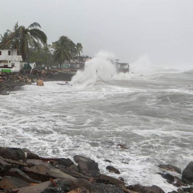 Afectaciones dejadas por Vance en la playa Paraíso en Armería, Colima. Foto: Cuartoscuro