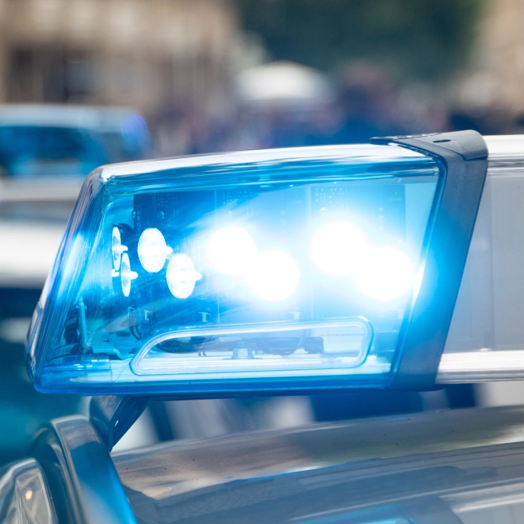 Una joven falleció en la localidad francesa de Aulnoye-Aymeries, mientras participaba en los festejos por la victoria de Francia.