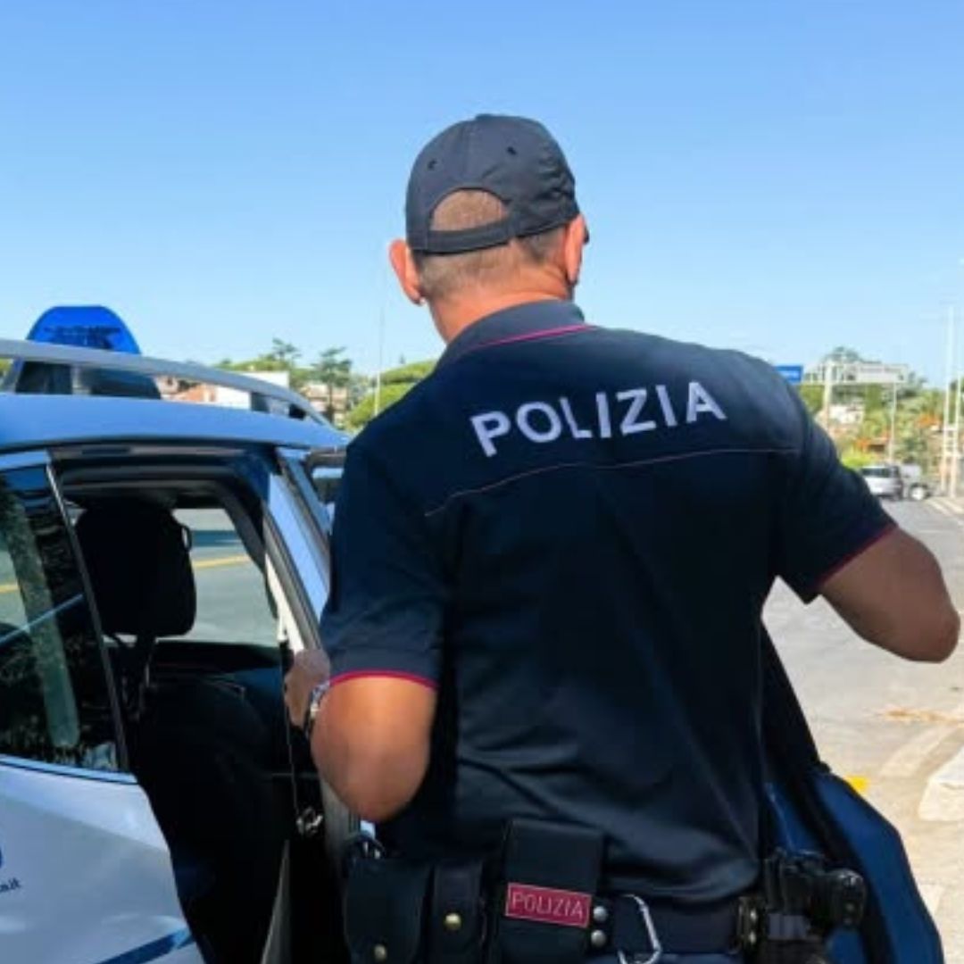 La Policía italiana aseguró material para fabricar armas y decomisó drogas y dinero en efectivo