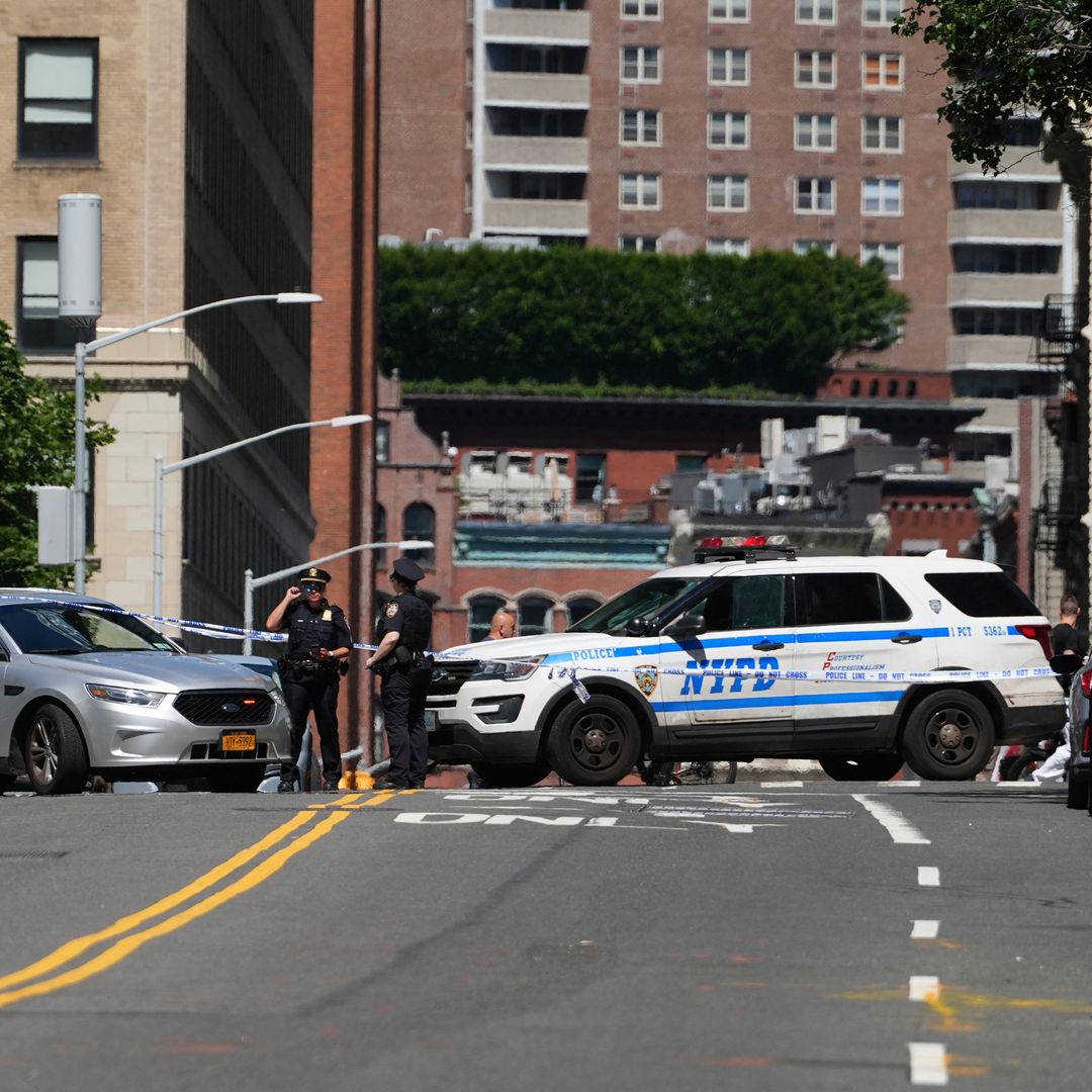 Policía de Nueva York acordona la zona de la explosión